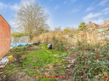 Freehold land for sale in Wimbledon