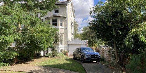 Garden flat for sale in SE3, London