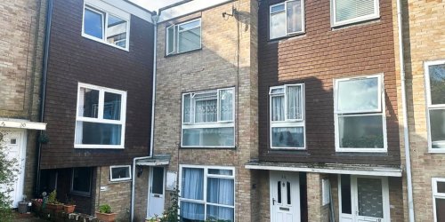 Maisonette for sale in Crawley