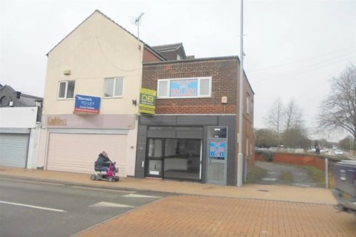 Refurbished retail/office property for sale in Sutton‐In‐Ashfield