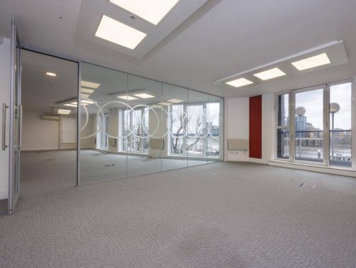 Office for sale or to let in Battersea