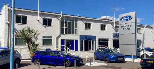 Vehicle dealership for sale or to let in Southampton