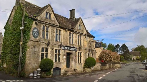 Inn for sale in Stroud Valleys