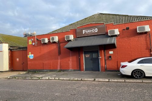 Warehouse/Industrial unit for sale in Willesden