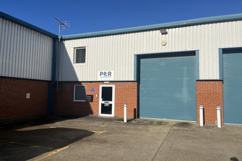 Workshop with office for sale or to let in Romsey