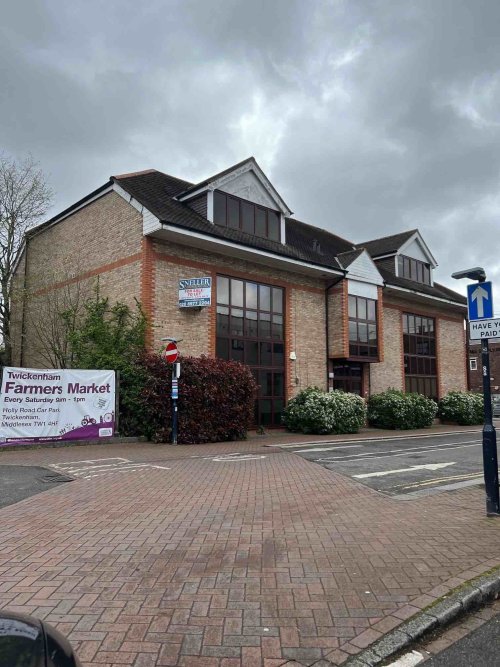 Office building for sale or to let in Twickenham