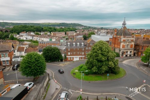 9 Bed commercial unit for sale in Folkestone