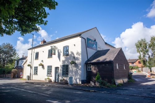 Public house for sale in Hitchin