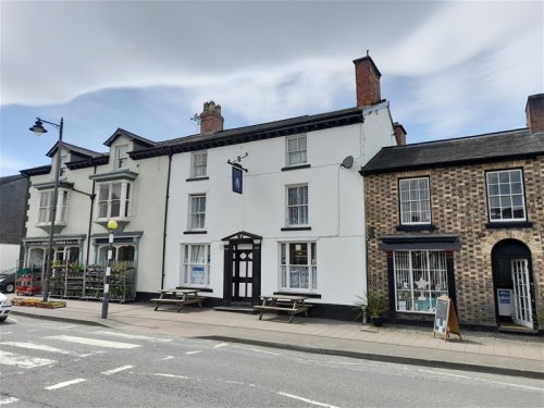 Public house for sale in Llanidloes