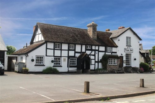 Public house for sale or to let in Hereford