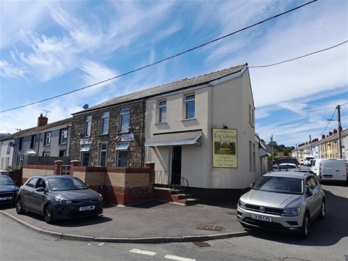 Public house for sale in Aberdare