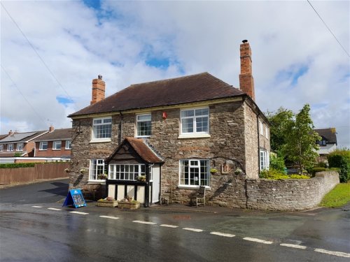 Country freehouse for sale in Kidderminster