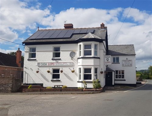 Village pub and restaurant for sale in Hereford