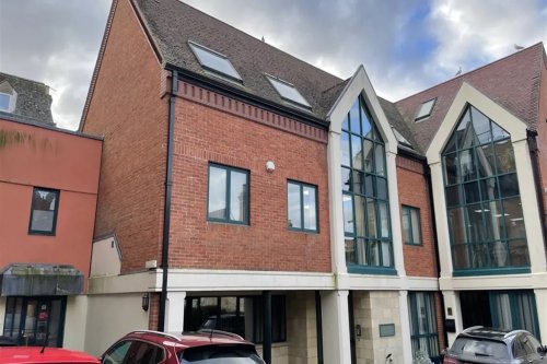 Modern offices for sale or to let in Gloucester