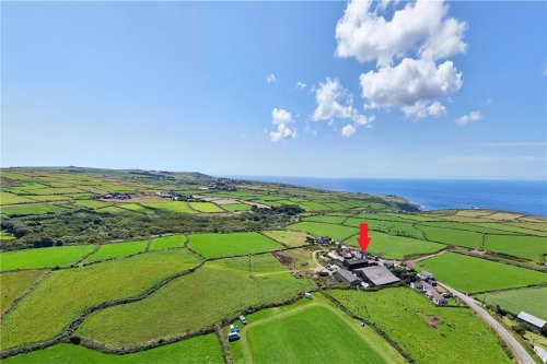 Farmhouse and land for sale in Pendeen