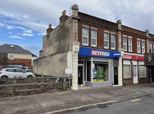 Commercial unit for sale in Bournemouth