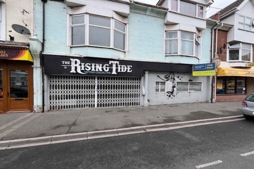 Double frontage retail unit for sale in Poole