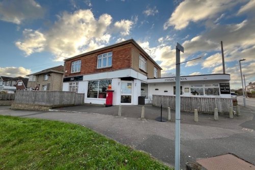 Retail unit for sale in Hamworthy